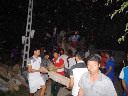 UBND xã bán Miếu thờ Thành Hoàng làng