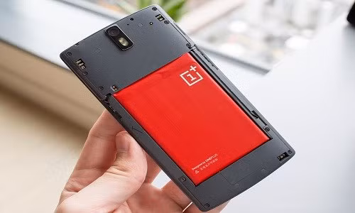 Điểm danh những smartphone có thời lượng pin cực “trâu“