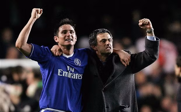 Mourinho muốn Lampard tiếp quản công việc của mình ở Chelsea