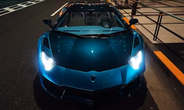 Đốn tim bởi vẻ đẹp của Lamborghini Aventador 'Hoàng đế'
