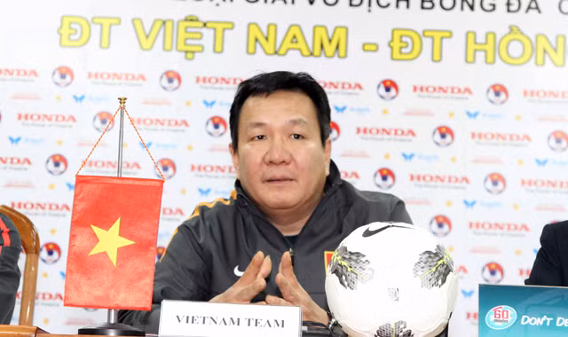 HLV Hoàng Văn Phúc: Đức sẽ đánh bại Argentina