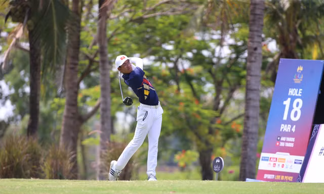 Golfer tuổi 15 và tấm HCV lịch sử cho golf Việt Nam 
