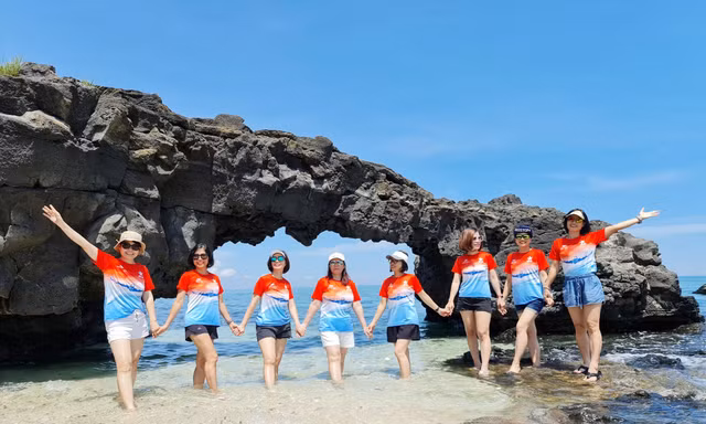 Kì vọng giải bơi vượt biển đảo Lý Sơn thành thương hiệu du lịch Quảng Ngãi 