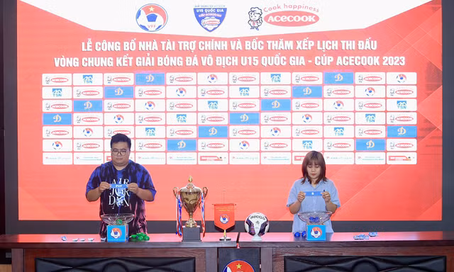 Giải U15 Quốc gia: Đương kim vô địch SLNA chung bảng với Hà Nội 