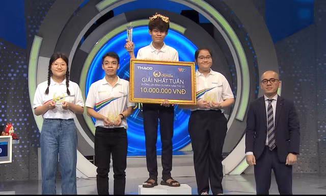 Thí sinh Đường Lên Đỉnh Olympia được khán giả "thả tim" khi song ca cùng MC Khánh Vy