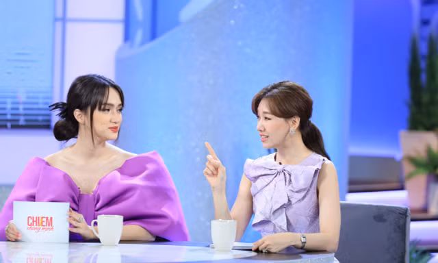 “Chị Em Chúng Mình“: 17 tuổi vẫn chưa dậy thì, Hari Won từng muốn làm đàn ông
