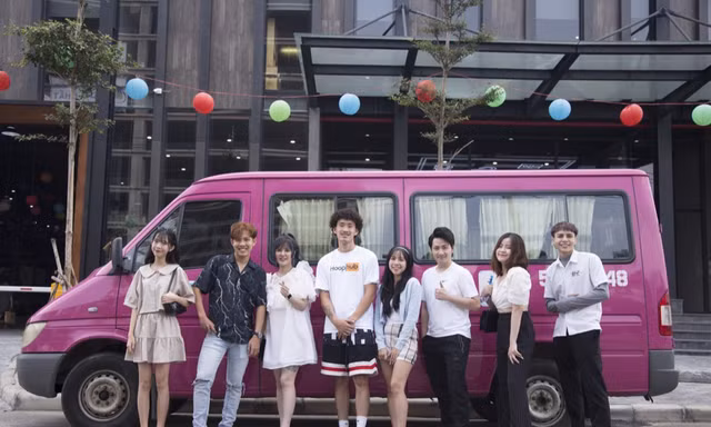 Trai đẹp bóng rổ, hotboy TikToker, thành viên nhóm nhạc nữ... cùng tìm kiếm gà bông tại "Love House"