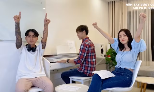 Chi Pu - Đạt G hát “Anh Ơi Ở Lại” phiên bản mới động viên tinh thần bà con miền Trung
