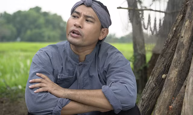 Vào vai chàng Khờ trong phim mới, Huỳnh Đông bị chấn thương gãy tay trên phim trường