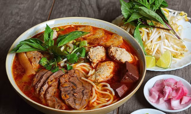 Bún bò Huế - mê lực từ món ăn được đưa vào danh mục Di sản văn hóa phi vật thể