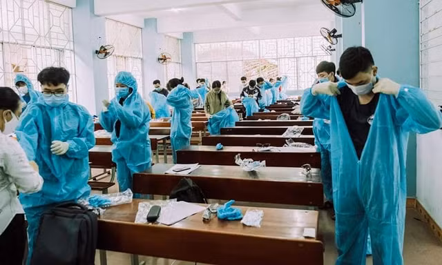 “Đà Nẵng đã cưu mang mình, giờ là lúc mình chia sẻ hoạn nạn, chiến đấu vì thành phố!“