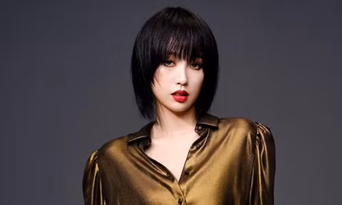 Ngu Thư Hân (THE9) bất ngờ được Yves Saint Laurent “chọn mặt gửi vàng“
