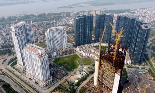 Cả nước đang tồn kho gần 17.000 bất động sản 