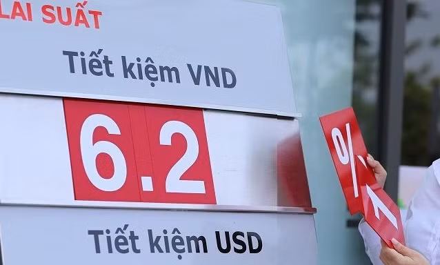 Tiền gửi tăng kỷ lục, lãi suất ngân hàng nào cao nhất? 