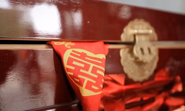 Một đám cưới nông thôn gây chấn động xã hội Trung Quốc