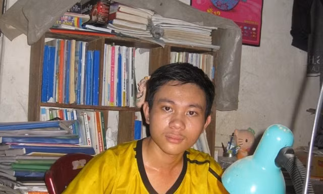 Thủ khoa Bách khoa TP.HCM: 12 năm nhịn ăn sáng