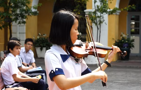9X đời cuối có 3 ngoại ngữ, 6 nhạc cụ và một ước mơ