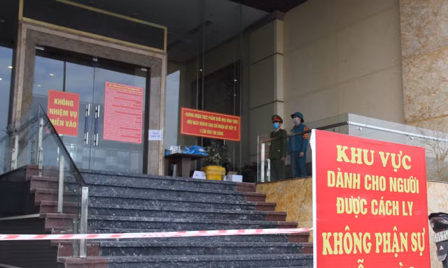 Điều tra người đàn ông nhiễm COVID-19 ‘đi lui đi lại’ Đà Nẵng trên nhiều chuyến bay