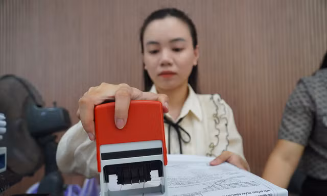 Đà Nẵng: Ở phường này sang phường khác làm thủ tục trong '3 nốt nhạc'