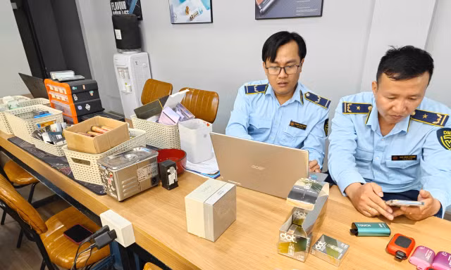 Đà Nẵng phạt một cơ sở bán thuốc lá điện tử hơn 60 triệu đồng
