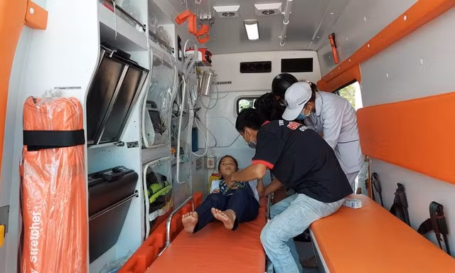 Ngộ độc khí, hơn 30 học sinh tiểu học nhập viện