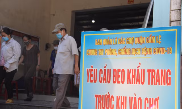 Đà Nẵng hơn 700 ca nhiễm COVID-19, lo bảo vệ an toàn cho các chợ