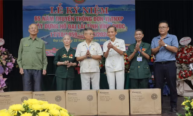 Ngày hội ngộ của những người xây dựng nên hồ Đại Lải