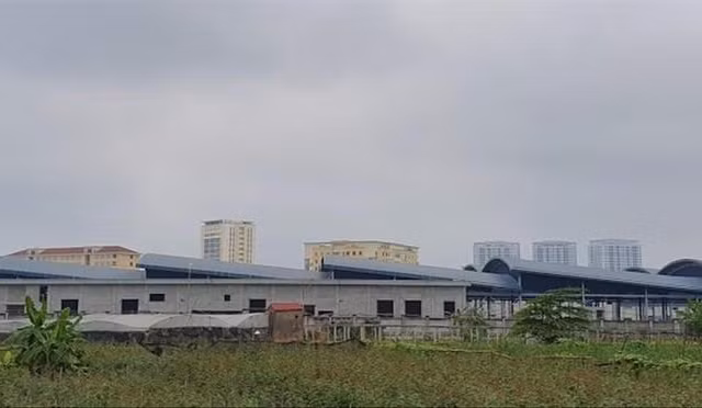 Hà Nội đôn đốc bồi thường, hỗ trợ chuyển đổi nghề cho 135 hộ bị thu hồi đất làm dự án metro 