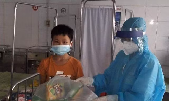 Hình ảnh xúc động đoàn viên tại Bắc Giang chăm lo cho đội viên, thiếu nhi trong ngày 1/6