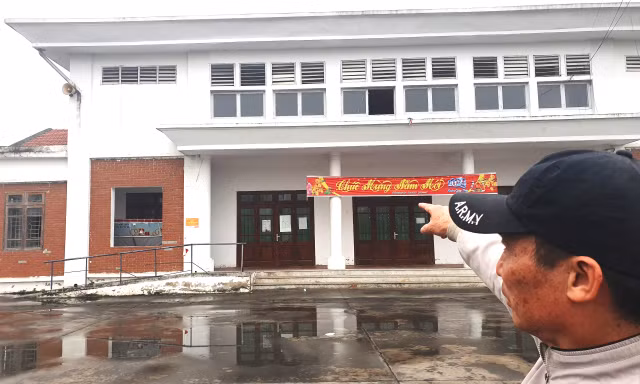 Bốn cán bộ thôn bị đề nghị truy tố đến 50 năm tù khi làm nông thôn mới, hàng trăm người ký đơn xin giảm án