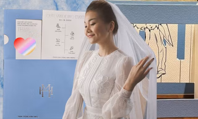 Lộ diện thiệp hồng của Thanh Hằng: Diễn ra vào ngày 22/10, tên chú rể được bật mí