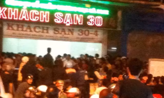 Nổ súng trấn áp 7 nghi phạm buôn ma túy