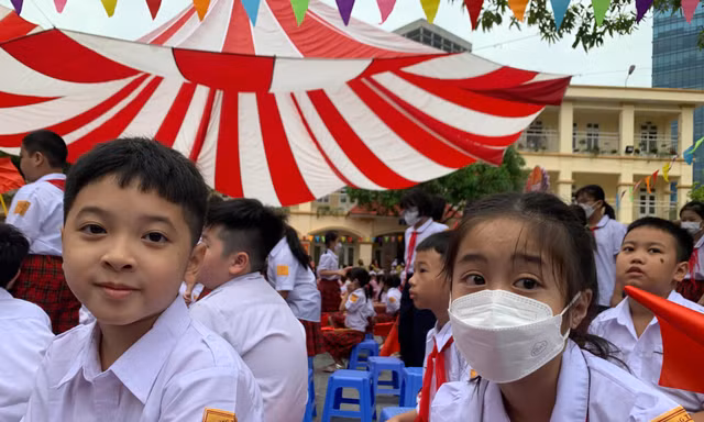 Hà Nội đề xuất tăng học phí gấp đôi ở nội thành trong năm học tới. Ảnh: Đỗ Hợp