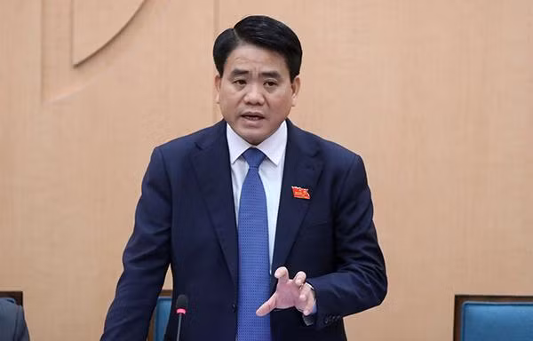 Kịch bản 've sầu thoát xác' của ông Nguyễn Đức Chung