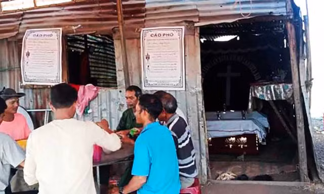 Hai bé sinh đôi tử vong dưới hồ nước ở Lâm Đồng