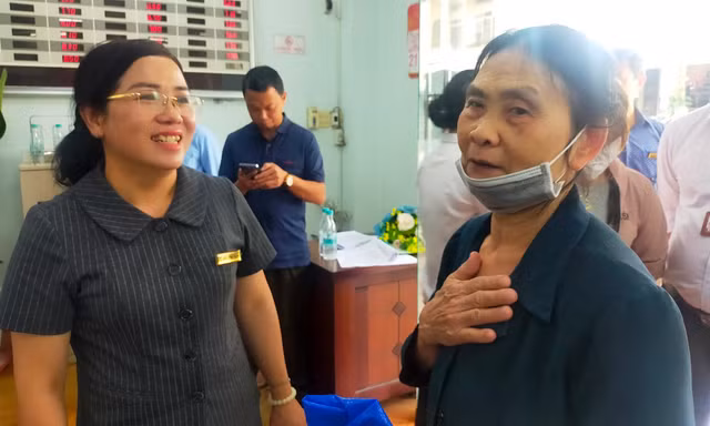 Tin đồn thất thiệt khiến người dân đổ xô đi rút tiền tại Quỹ tín dụng