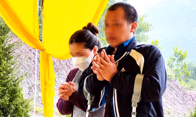 Vụ gửi con đi chữa bệnh nhận về hũ tro cốt: Lời khai bất nhất của người đốt xác bé trai 