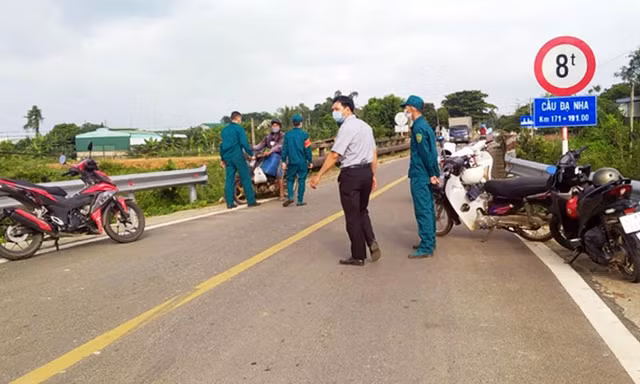 Phong tỏa một khu vực ở Đạ Tẻh