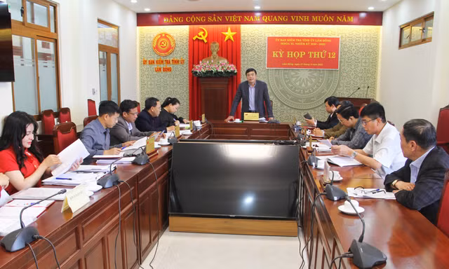 Kỷ luật cảnh cáo Phó giám đốc Sở NN&PTNT Lâm Đồng