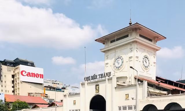 TPHCM chuẩn bị mở cửa chợ Bến Thành, Tân Định