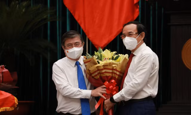 Lý do ông Nguyễn Thành Phong ‘áy náy khi rời TPHCM’