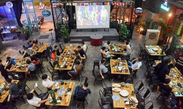 TPHCM cho thí điểm kinh doanh ăn uống đến 22 giờ