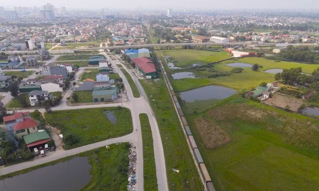 Con đường ở TP Vinh dài gần 3km làm 18 năm chưa xong