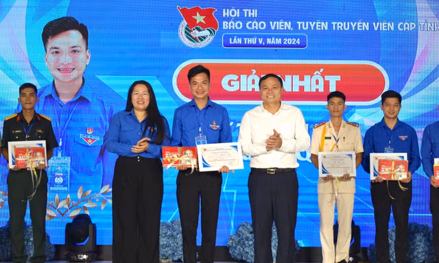 Thí sinh người Thái đạt giải Nhất thi Báo cáo viên, tuyên truyền viên cấp tỉnh