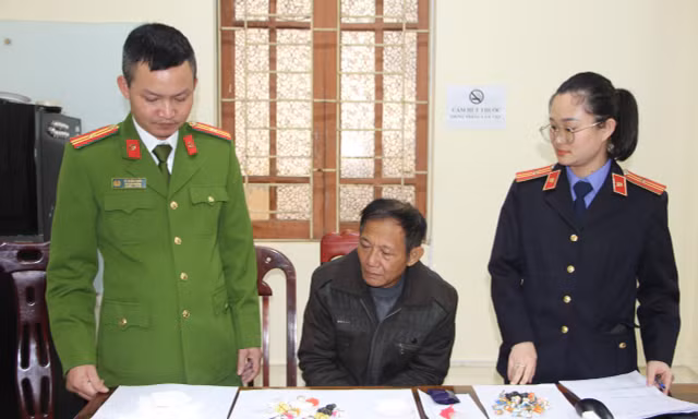 Mới đi tù 16 năm vì ma túy, người đàn ông tiếp tục bị bắt vì buôn 1,5 bánh heroin