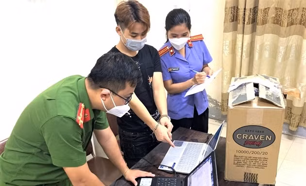 Bị lừa 900 triệu đồng sau thông báo sim điện thoại ‘bị khóa 2 chiều’