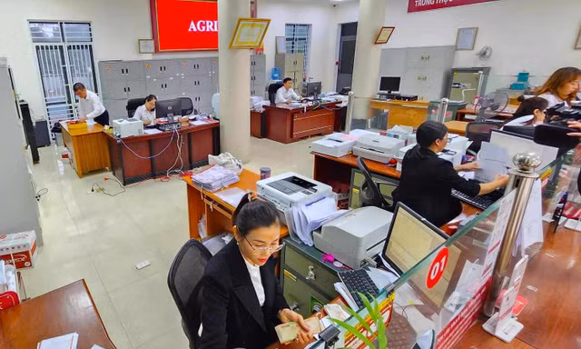 Nghệ An dự kiến giảm hơn 1.000 người làm việc ở cấp tỉnh và huyện