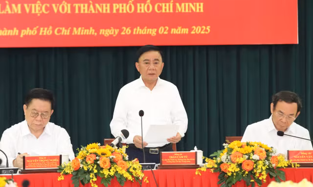 Thường trực Ban Bí thư Trần Cẩm Tú làm việc với TPHCM 