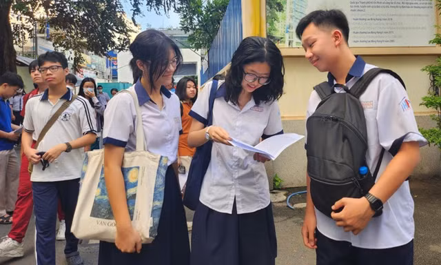 Thí sinh thi vào Trường Phổ thông Năng khiếu (ĐH Quốc gia TPHCM). Ảnh: A.N