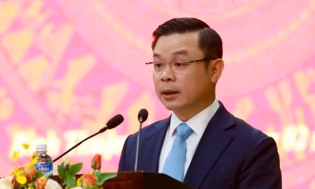 Ông Đỗ Hữu Huy giữ chức Chủ tịch UBND tỉnh Bình Thuận